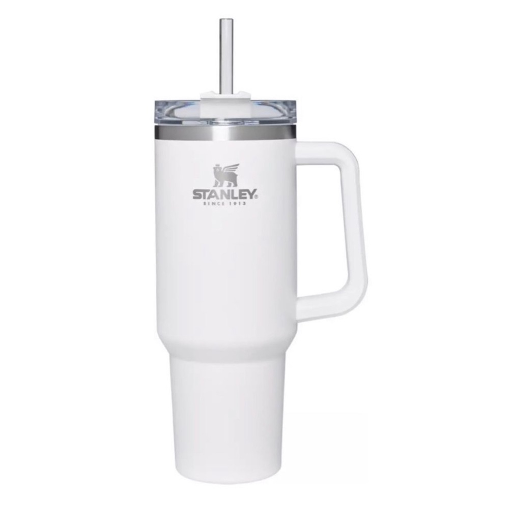 NWT matte white Stanley 40 oz adventure quencher